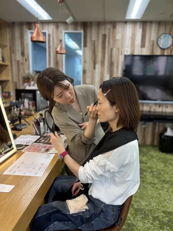 開運のための 数秘 × メイクの様子 5