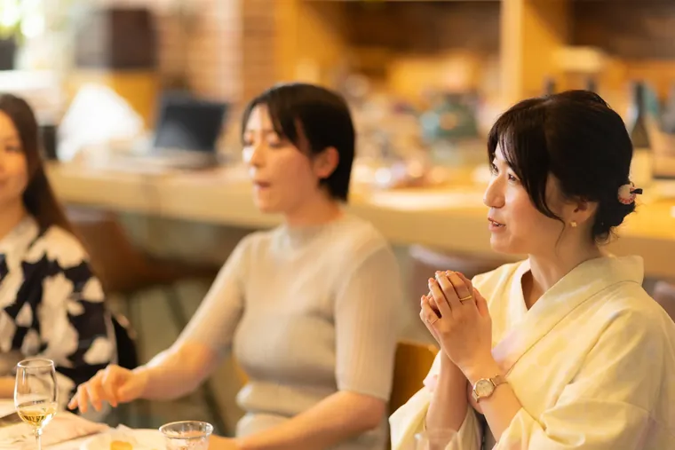浴衣で楽しむ 大人の交流会の様子 21